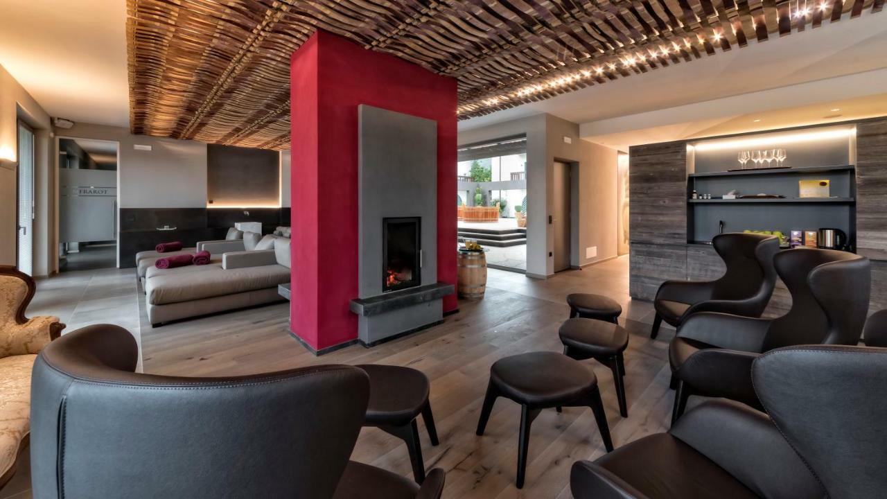 Hotel Weingut Klosterhof Кальдаро Экстерьер фото